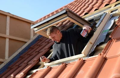 Pose de fenêtres de toit Velux à Lunay